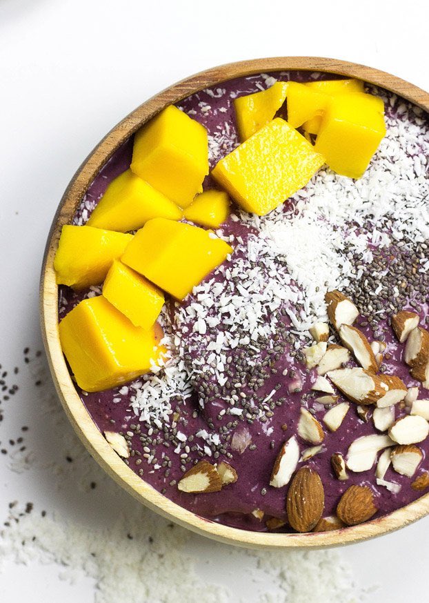 UMHabitat's tweet photo. Hey guys Habitat for humanity is doing a açaí bowl fundraiser on Monday from 11am-2pm in the breezeway!!!! Please come and learn more about habitat for humanity! https://t.co/lIP31IptAE