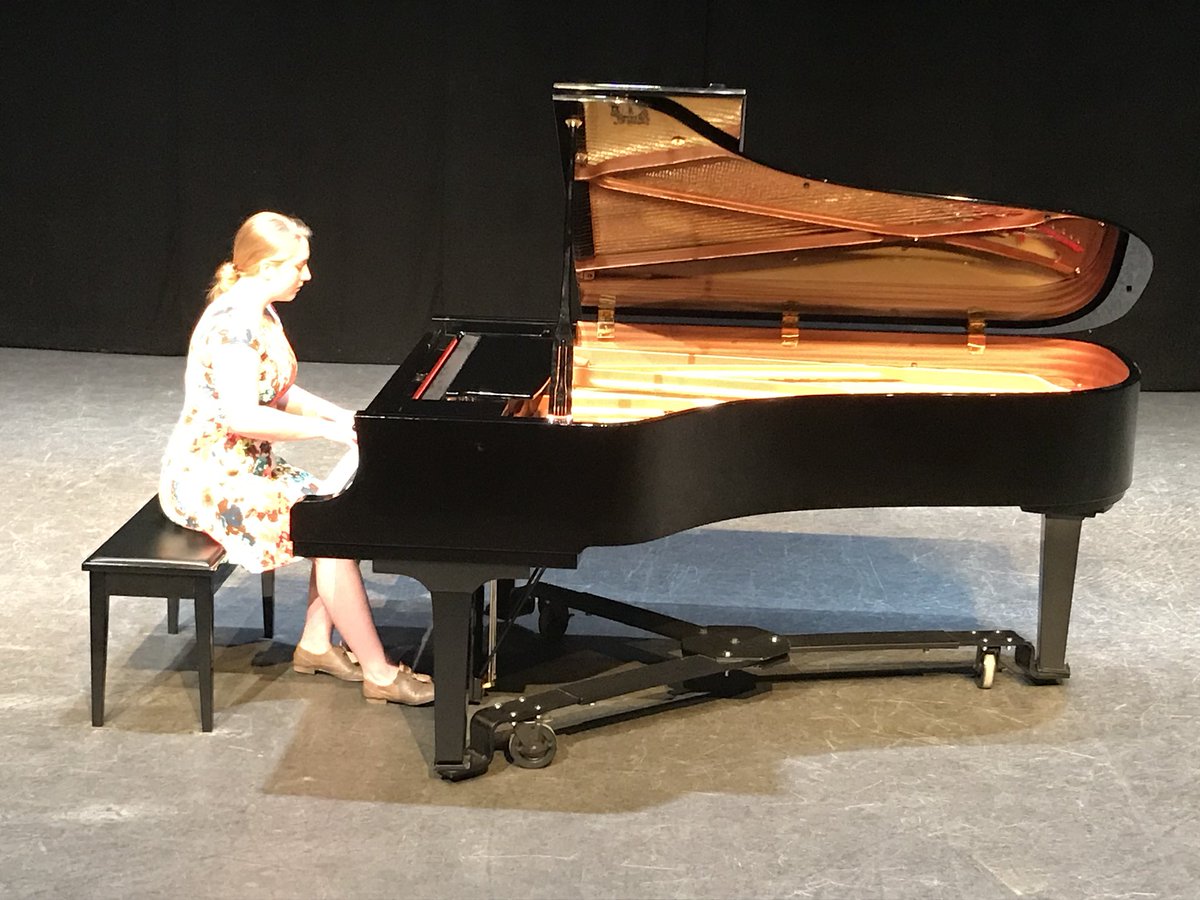 Some great piano performances tonight! Thanks to our donors for making this happen. <a href="/RMWoodBuffalo/">rmwoodbuffalo</a> <a href="/SECPA_YMM/">SECPA</a>