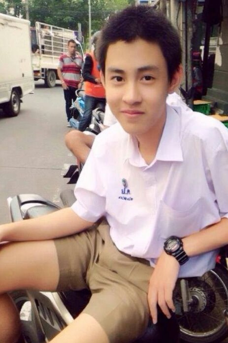 Bell1234511's tweet photo. นักเรียนเป้าตุง... https://t.co/BLrWDd0d0Y