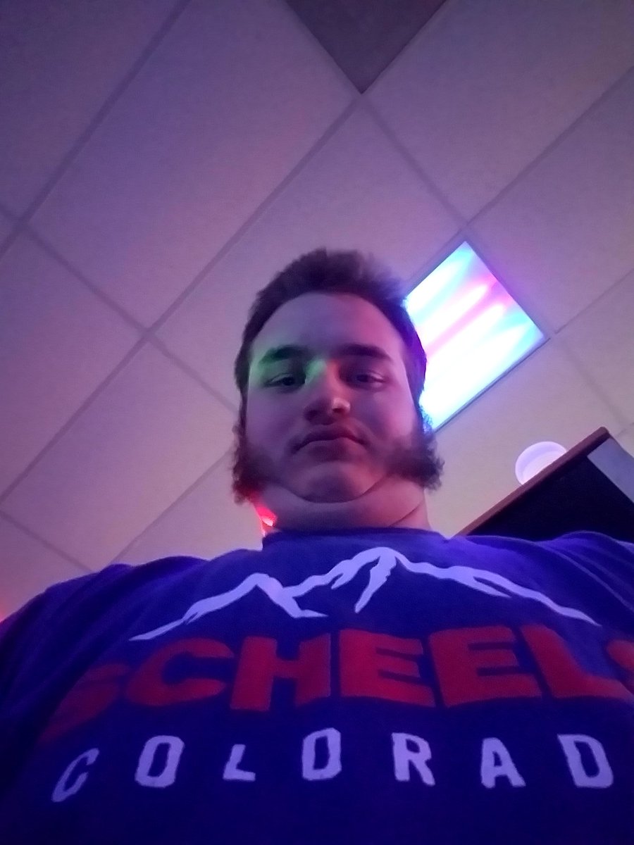 leepat998's tweet photo. #ChippersLanes #UPshow https://t.co/VRIaMql5qJ