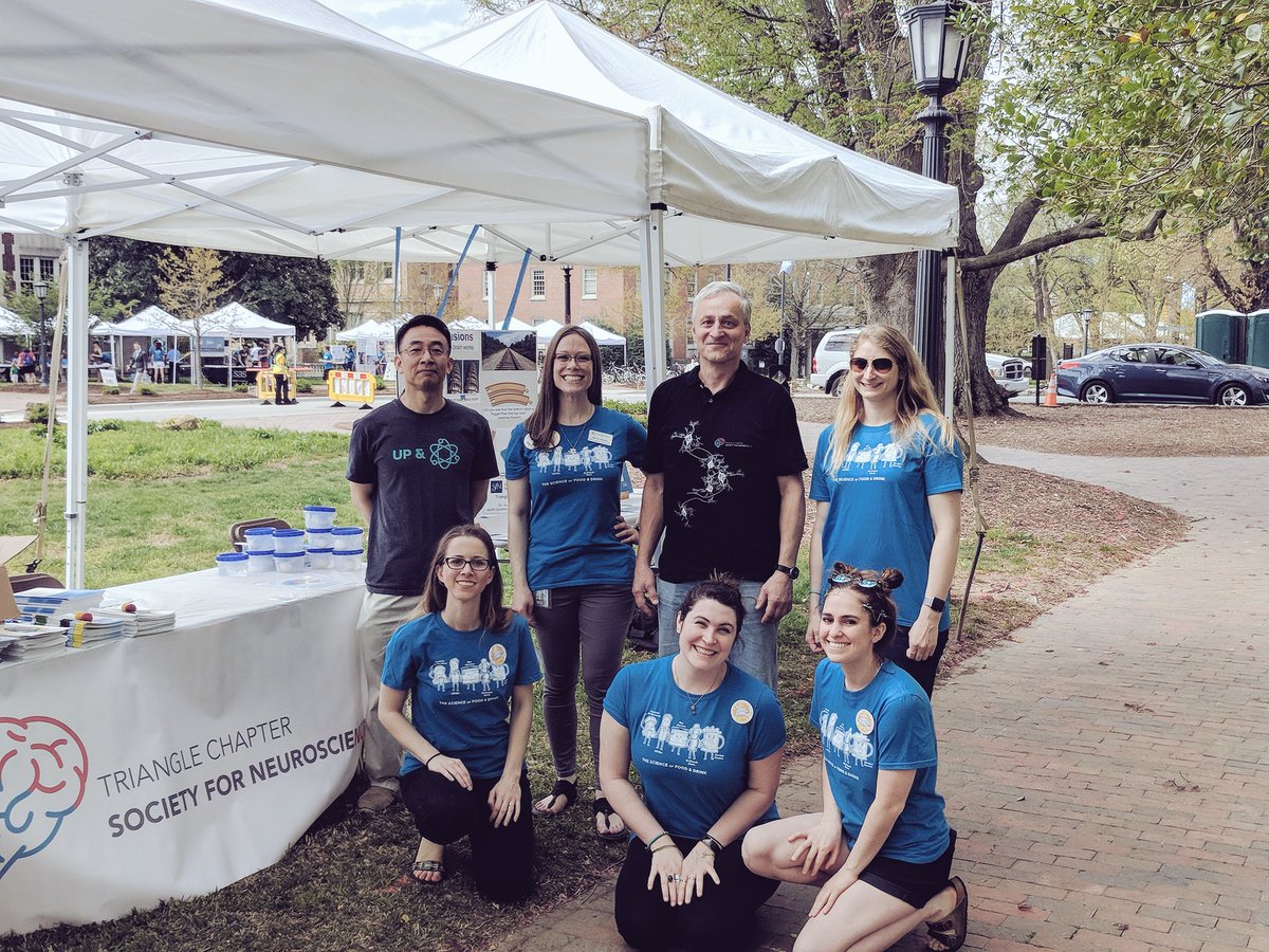 Triangle_SfN's tweet photo. .@Triangle_SfN members at the @UNC #ScienceExpo today! #TriangleNeuro https://t.co/UeNecTEMmW