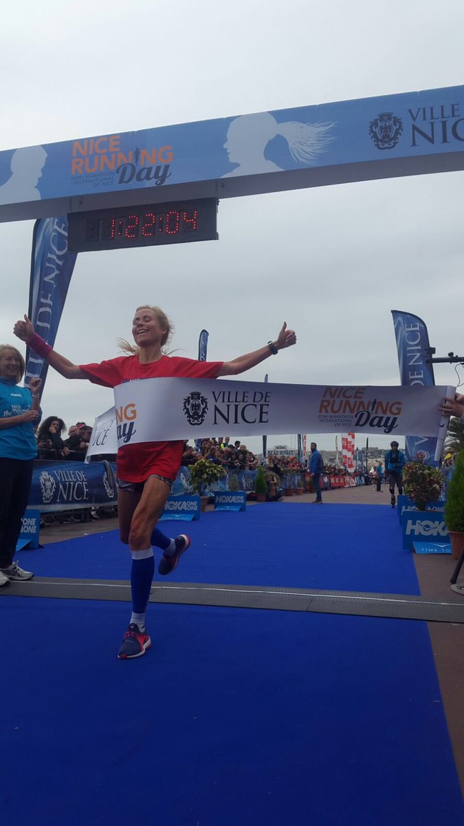 SemiMarathon06's tweet photo. Lauréate féminine 2018 👌👏👏Anna Wasik! @VilledeNice @Nice_Matin #nicerunningday https://t.co/BXsXWvfRc1