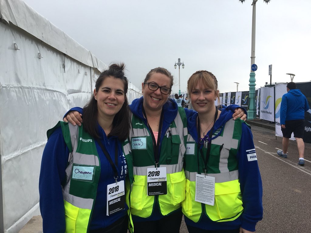 BSUHperiop_ed's tweet image. Taking our skills out to the field #brightonmarathon2018 #medtent #resusteam
