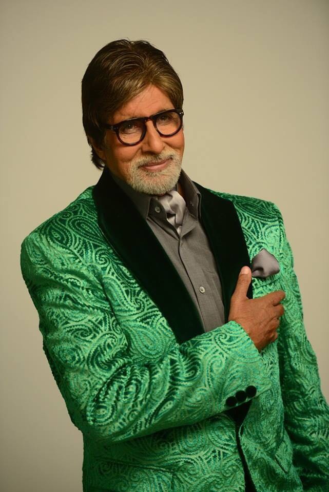 zafarkeymaker's tweet photo. Living Legend @SrBachchan sir #Kaplidev #SuperSunday special episode Entertainment ka double dose✌ Only on @StarSportsIndia at 2.30 pm & awaited BADUMBAAA song of #102NotOut @umeshkshukla @SonyPicsIndia @chintskap #ABEFTEAM https://t.co/aNqFGDcxcv