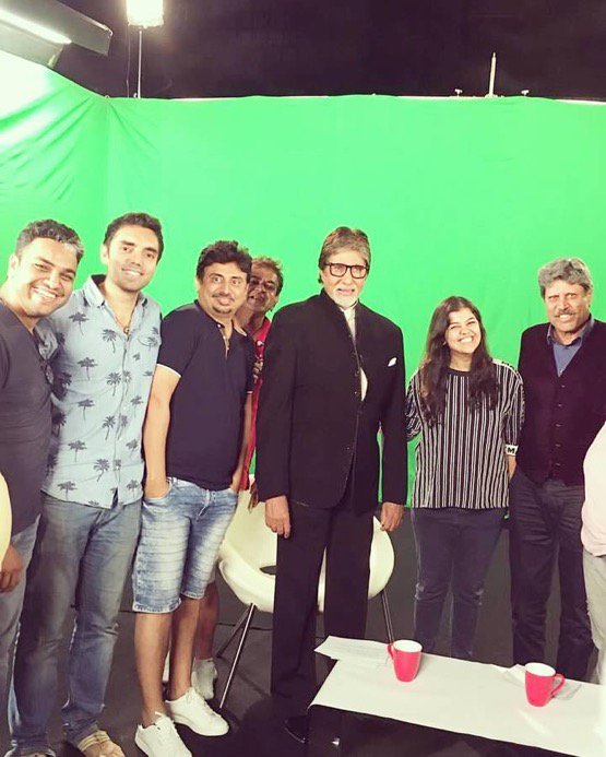 zafarkeymaker's tweet photo. Living Legend @SrBachchan sir #Kaplidev #SuperSunday special episode Entertainment ka double dose✌ Only on @StarSportsIndia at 2.30 pm & awaited BADUMBAAA song of #102NotOut @umeshkshukla @SonyPicsIndia @chintskap #ABEFTEAM https://t.co/zoaWJl94Ng