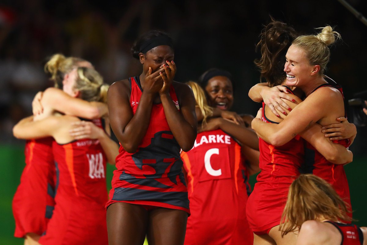 BLOOMING MARVELLOUS!!!!! 🌹🌹🌹

@TeamEngland are #GC2018Netball champions! 🥇

#WeAreRoses #TeamEngland #TeamAndCountry