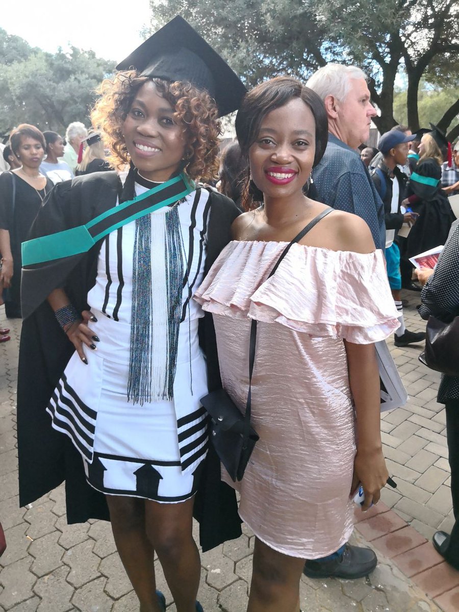 SentebalengL's tweet photo. It was a long, difficult journey riddled with so many issues. Grateful to my family for their support. My YOUNGER sister had to pay my rent at some point. WE did it.
#UFSgraduate
#graduation
#graduationseason https://t.co/GlqXcPXRTn