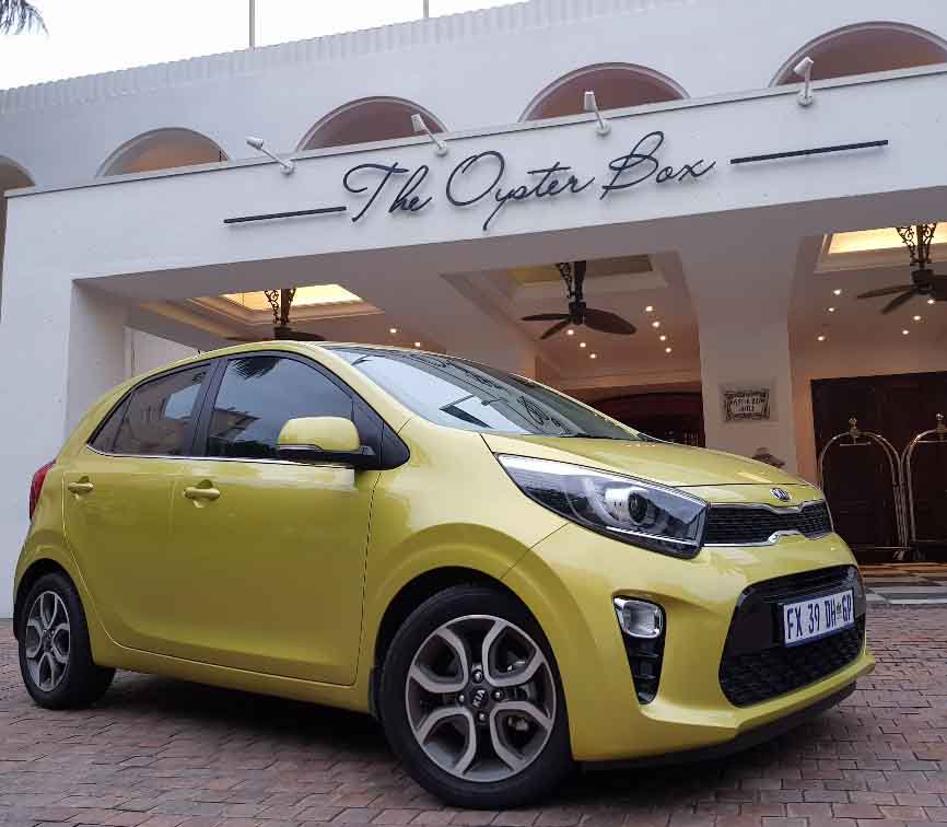 HyggeQueen1's tweet photo. James Siddall on why he's so not skaam to park a Kia Picanto Smart next to a Rolls Royce Ghost at Durban’s larney Oyster Box Hotel https://t.co/012XZH7AYr cc @oysterbox @KiaMotorsSA @ChristoValentyn @SiddallJames https://t.co/UpJzHcbtvR