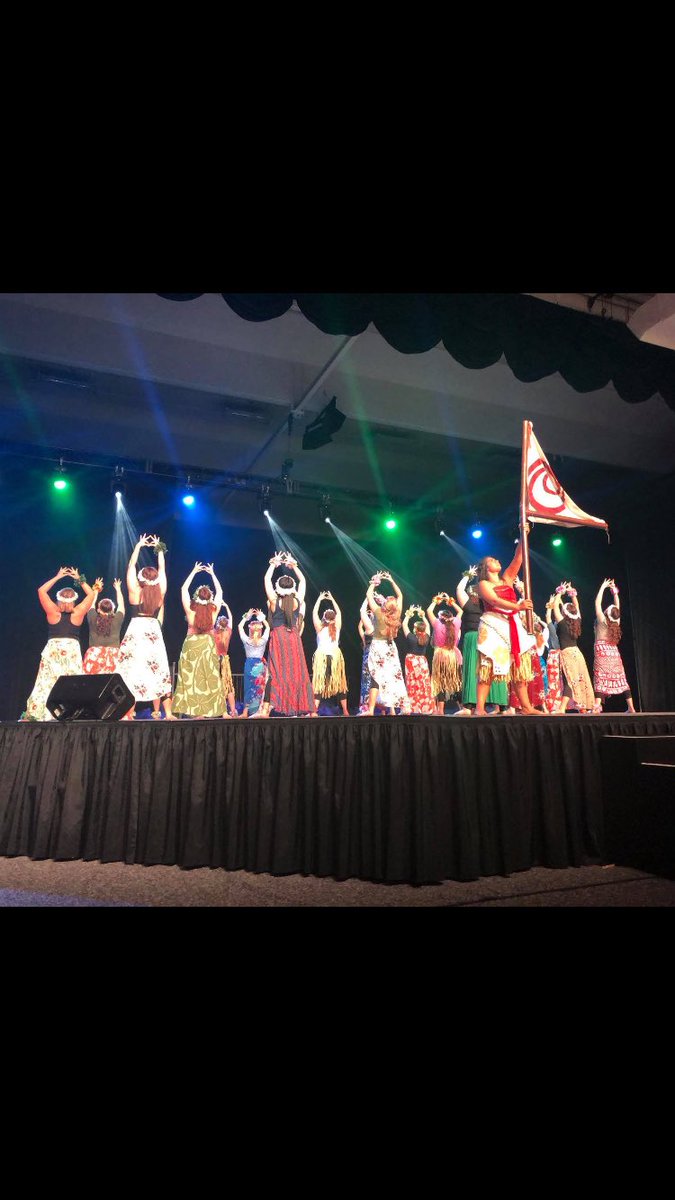 emily_anne016's tweet photo. MAKE WAY! MAKE WAY!
Moana restored the heart of Tefiti and Delta Theta KILLED Spring Sing 2018!
SO PROUD to be apart of this organization& it’s official~ I have the BEST sistas!🌺🌊
#springsing2018 @DBUDeltaTheta https://t.co/2THW2uAoll