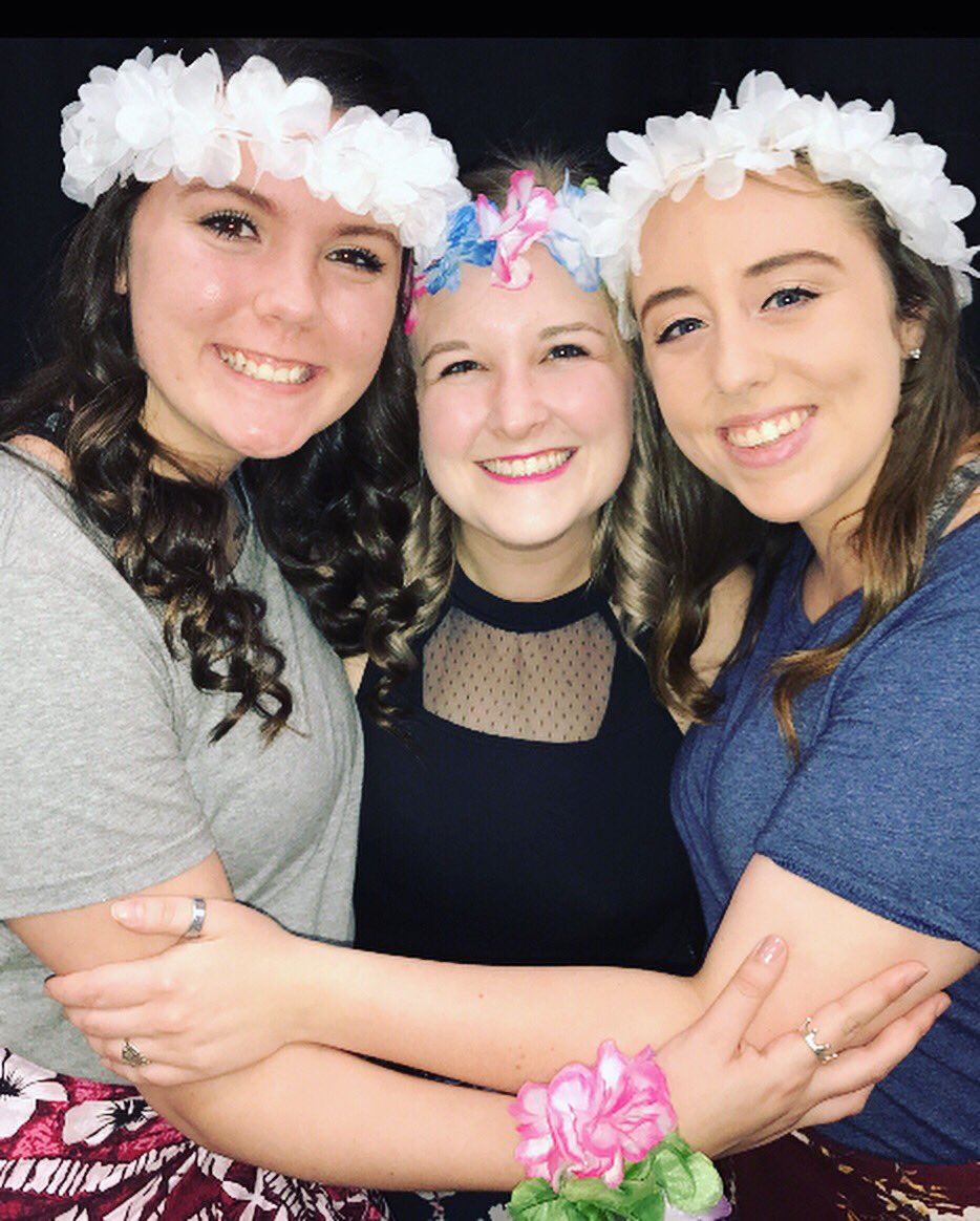 emily_anne016's tweet photo. MAKE WAY! MAKE WAY!
Moana restored the heart of Tefiti and Delta Theta KILLED Spring Sing 2018!
SO PROUD to be apart of this organization& it’s official~ I have the BEST sistas!🌺🌊
#springsing2018 @DBUDeltaTheta https://t.co/2THW2uAoll