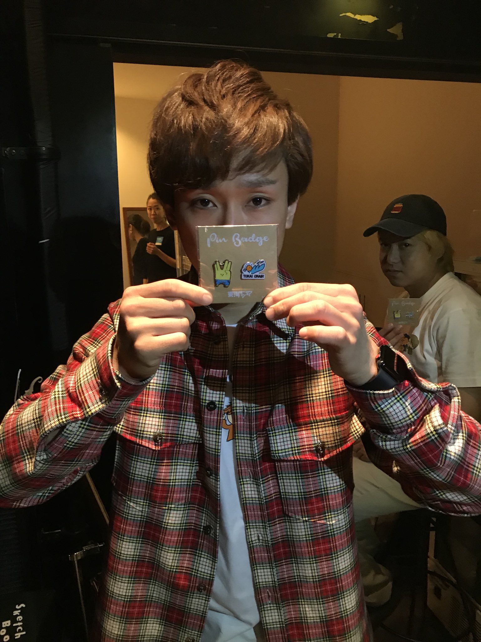 東海オンエア バディバッグ&盾ピンズ としみつ ピック 東海オンエア】Buddy Bag – 東海オンエア OFFICIAL STORE