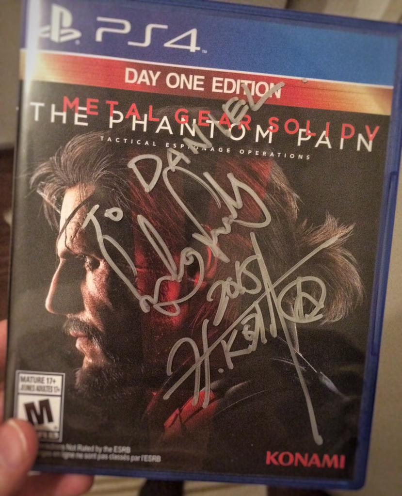 H2Daniel's tweet photo. @4pauleiding Love this! I feel lucky to be in good company too. As this became one of my prized possessions after working on MGSV!!  #scissors61 !! https://t.co/dIB8Gh03Du