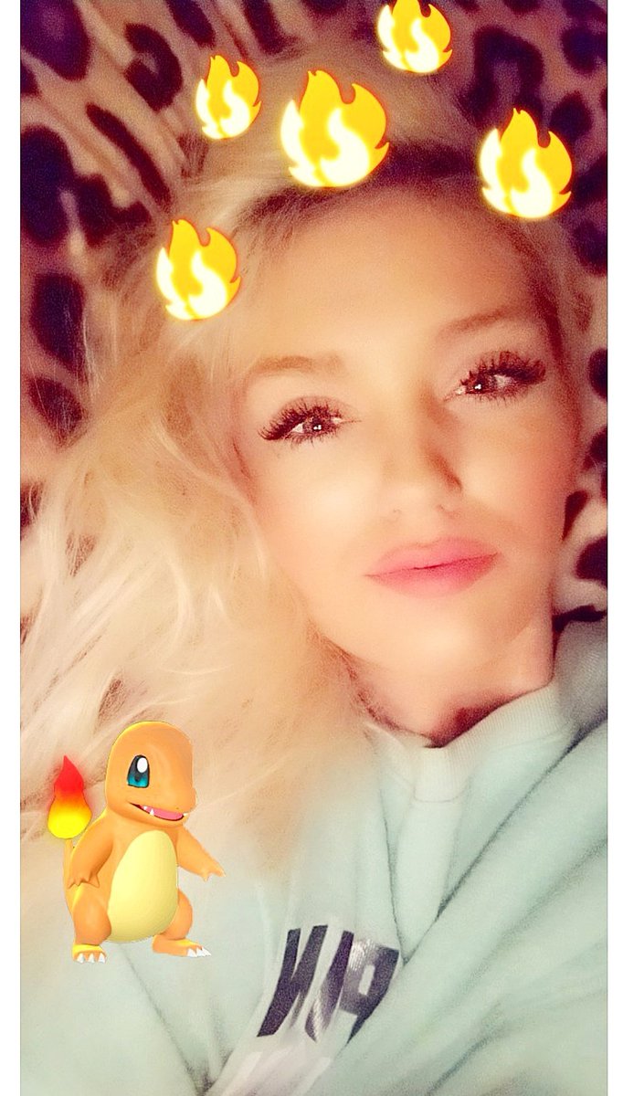 maccymarie's tweet photo. Snapchat: macywelch https://t.co/J493ljb8JC