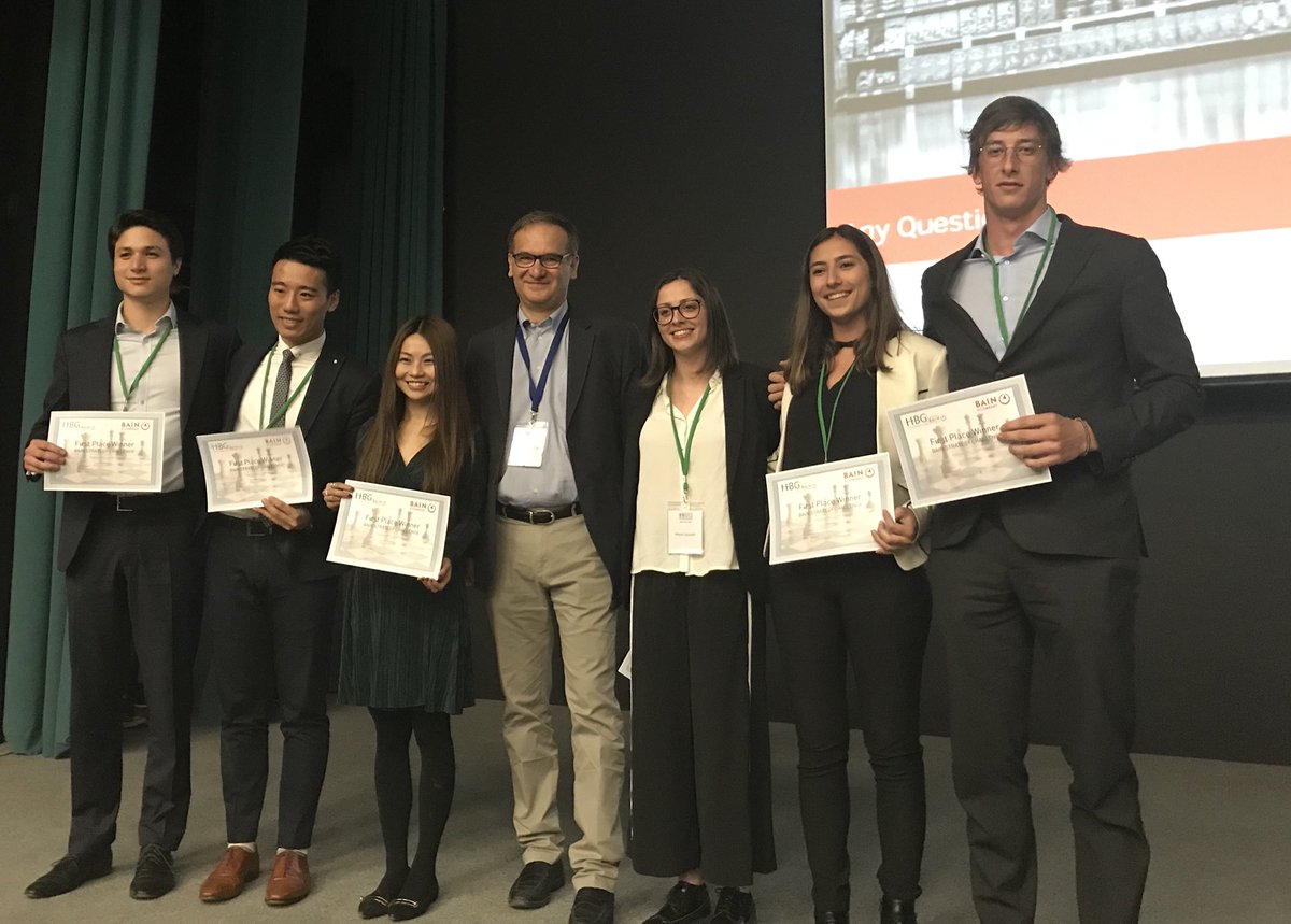 Bpointeau's tweet photo. Congratulations to the winning team of the @BainCompanyFR Strategy Challenge @HECBG 2018 https://t.co/mSGTYi1h0q