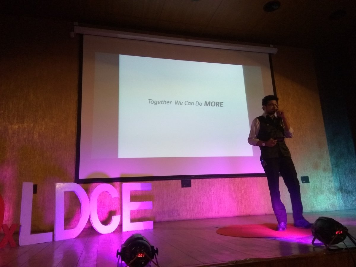 ldcealumni's tweet photo. Our Alumni, an IG-NSS Award Winner, @GlobalShapers @MadhishParikh delivering his #TEDTalk
#TogetherWeCanDoMore

#Ahmedabad #TedX #TedTalks #TEDxLDCE #ChainReaction https://t.co/FY8B00XEoM