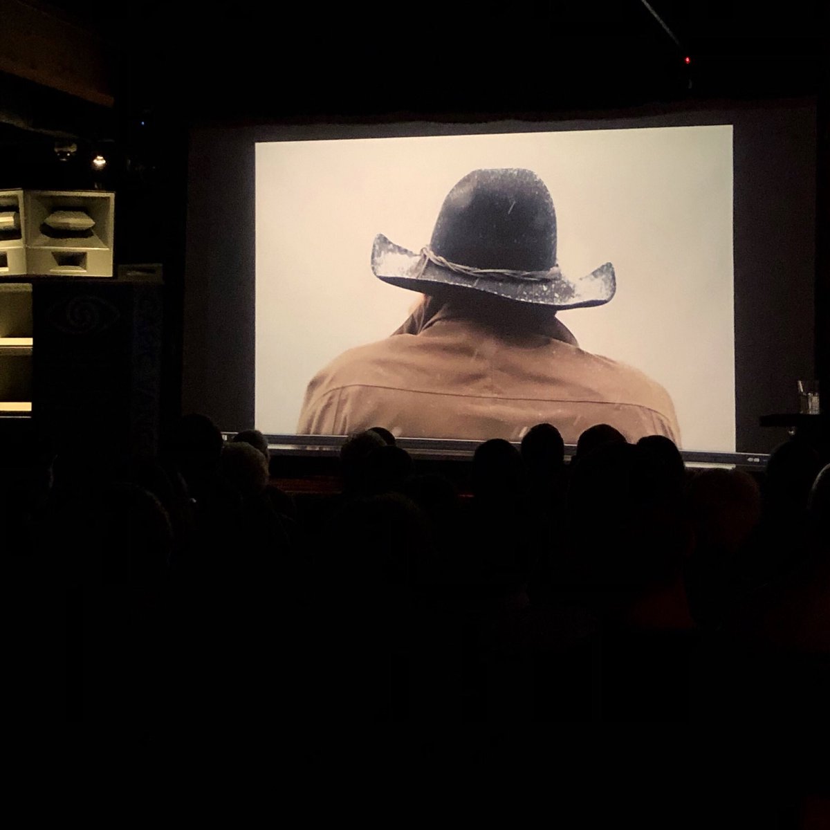 slideluckvan's tweet photo. So many beautiful images tonight at the show. For more and to learn about the artists featured at #slv5 head over to our Instagram @slideluck_van

📷 @joshneufeldfoto https://t.co/KmeNqbhrPu