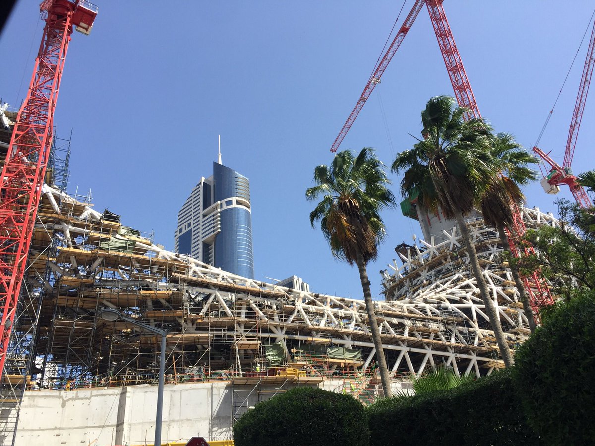 The future under construction #dubaifuturemuseum #creatingthefuture