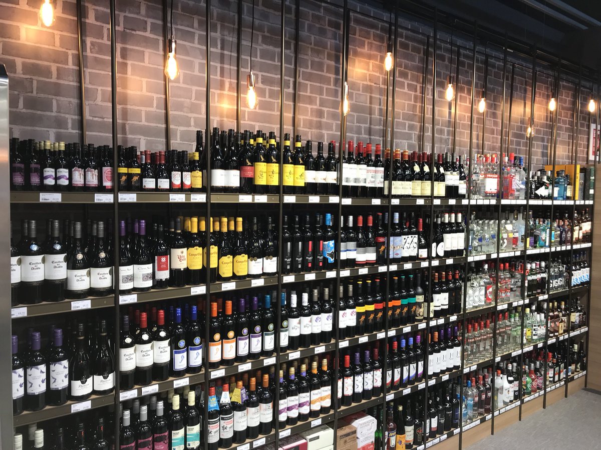 MrSteveLeach's tweet photo. Think you need to display your BWS differently? Need to open up to Premium Gins, Craft Beer + the new range of #HeritageSpirits - take some inspiration from our #NisaExpo format store, with amazing lighting https://t.co/ivBRrKCMao to #JoinNisa https://t.co/bVpWdgZVvC