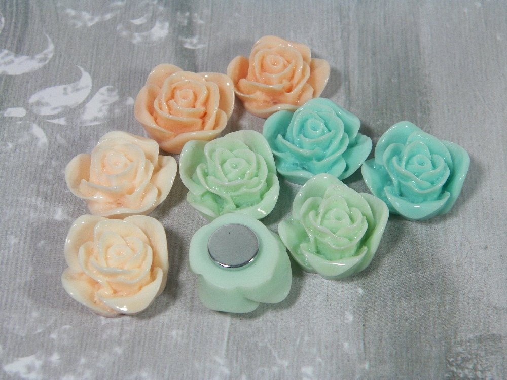 ruralgals's tweet image. Beautiful Rose Magnets for Your Fridge, Filing Cabinet, or White Board. Set Of 5 or 10, For School, Office, or Home. Strong Lucite Flowers etsy.me/2svMTKU #shabbyframesets #decoupageknobs #shabbychic #FloralMagnets