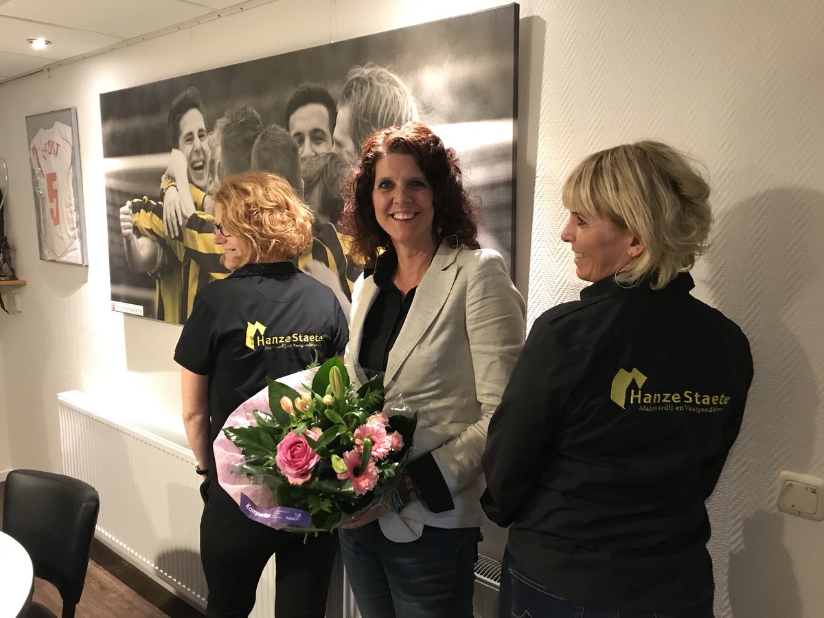 Verlening / upgrade diverse sponsorcontracten <a href="/VVDOSK/">DOS Kampen</a>  <a href="/HanzeStaeteMake/">HanzeStaeteMakelaars</a> <a href="/Brugnieuws/">De Brug</a> <a href="/aalstzorg/">aalstzorg</a> #samenbeter <a href="/SponsorDOS/">DOS, Samen beter!</a>