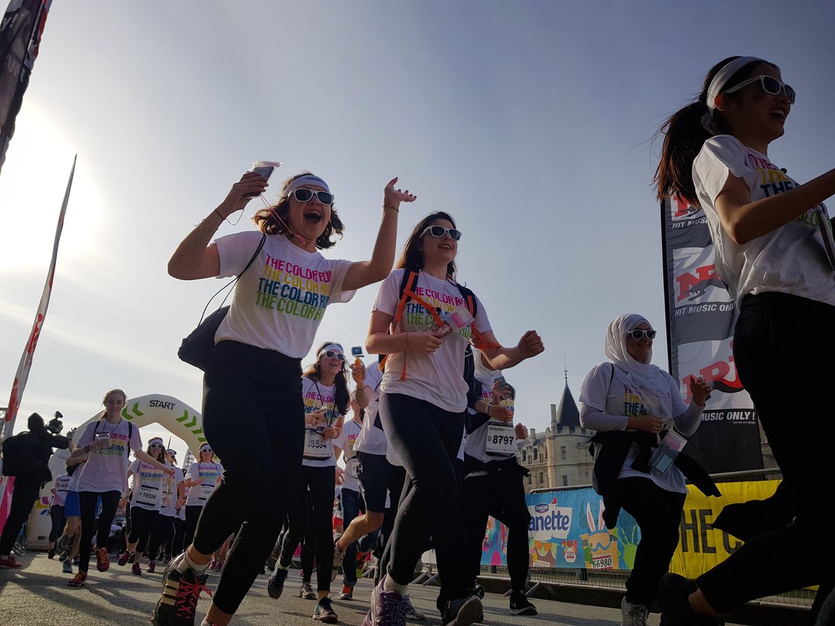 🏃‍♂️🏃‍♀️ C'EST PARTI 🔥🔥

#TheColorRunBySephora #ParisIsYourPlayground