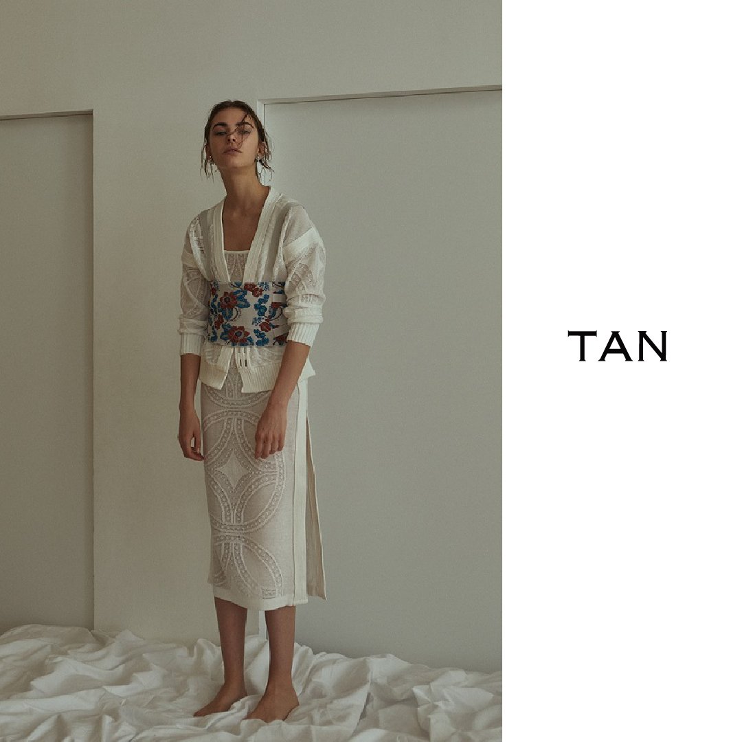 UR_OMOTESANDO's tweet photo. 【URBS】＜NEWS RELEASE＞

TAN(タン)

人気ブランドTAN(タン)より2018SPRING/SUMMERコレクションが入荷！
今期もブランド定番のニットボレロはなど豊富にご用意。
スタイルに変化を付けることが出来るニットアイテムを是非ご覧くださいませ！

#ur_buyersselect #urbs #tan
https://t.co/mW7nizQRPW https://t.co/Bk3ed9FdmE