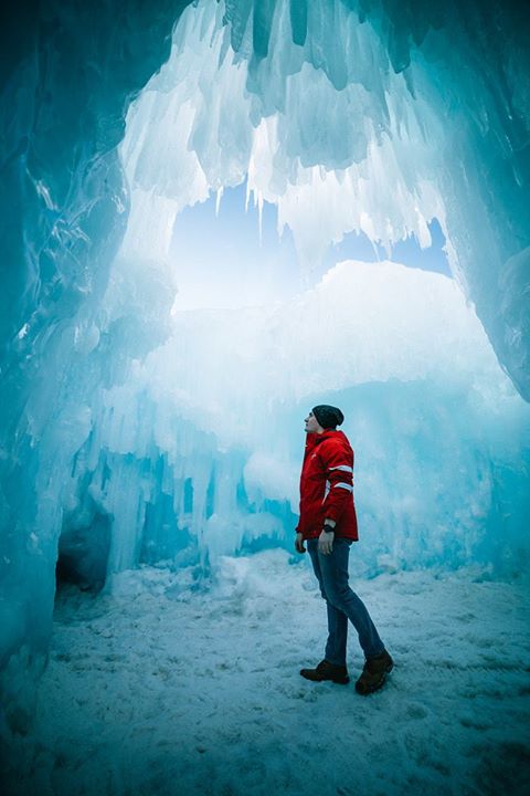 seromos's tweet image. "Small world" by Nick Verbelchuk