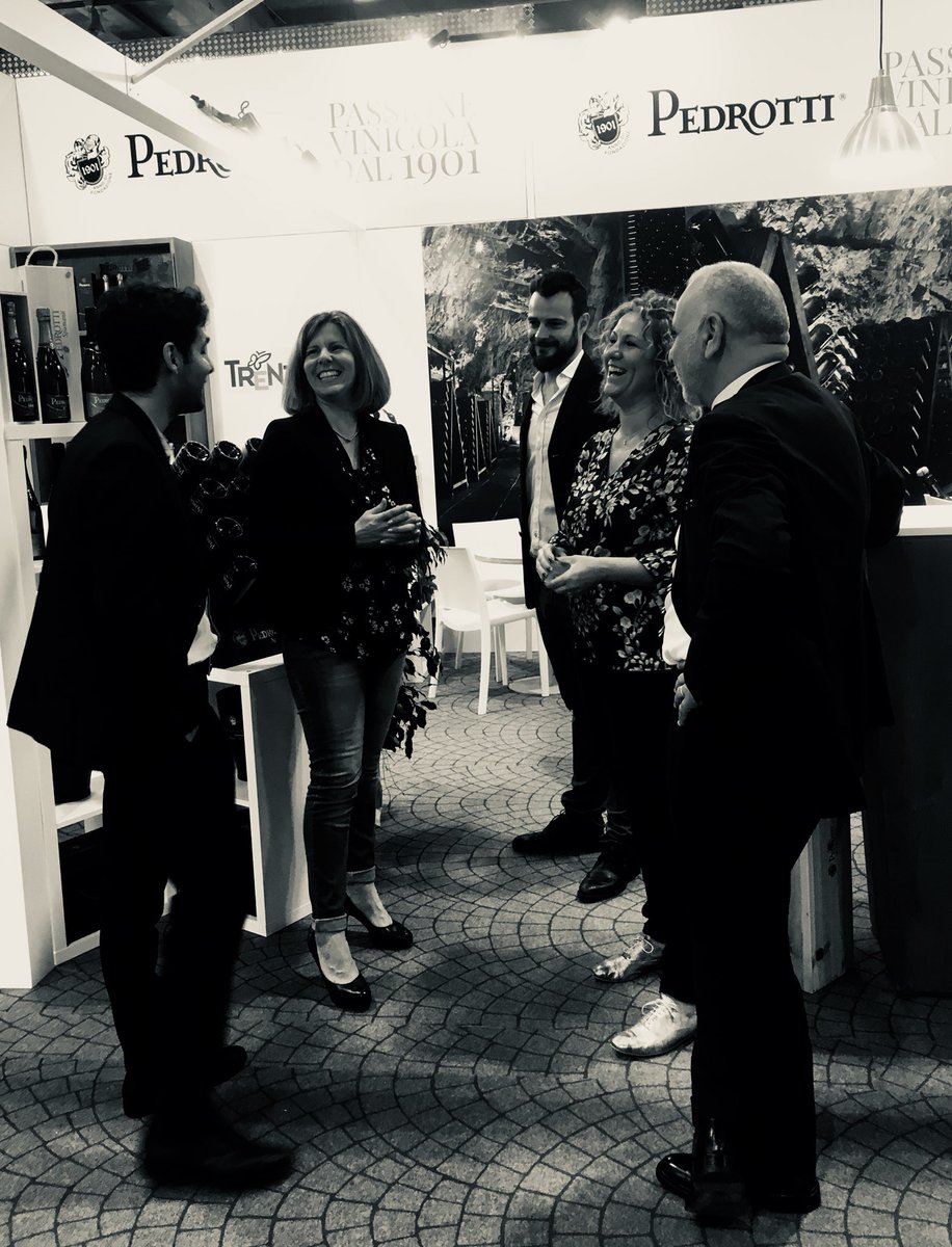 PedrottiWinery's tweet photo. Si comincia!
#vinitaly2018 #vinitaly @VinitalyTasting #pedrotti #pedrottilife @trentodoc https://t.co/F72ezvyIiT