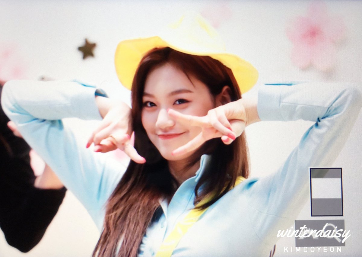 winterdaisy99's tweet photo. #김도연 #도연
#위키미키 #WekiMeki 🐥 https://t.co/f9oSodWu3i