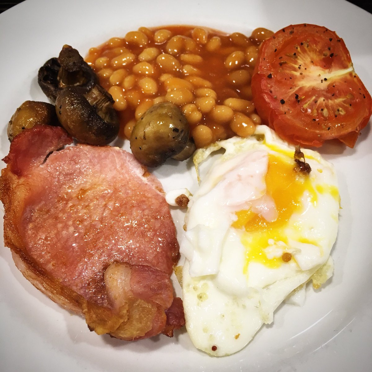 Bellies full! See you soon! 👻
#Rezzed2018 #egxrezzed #egxrezzed2018 #indiegame #gamedev