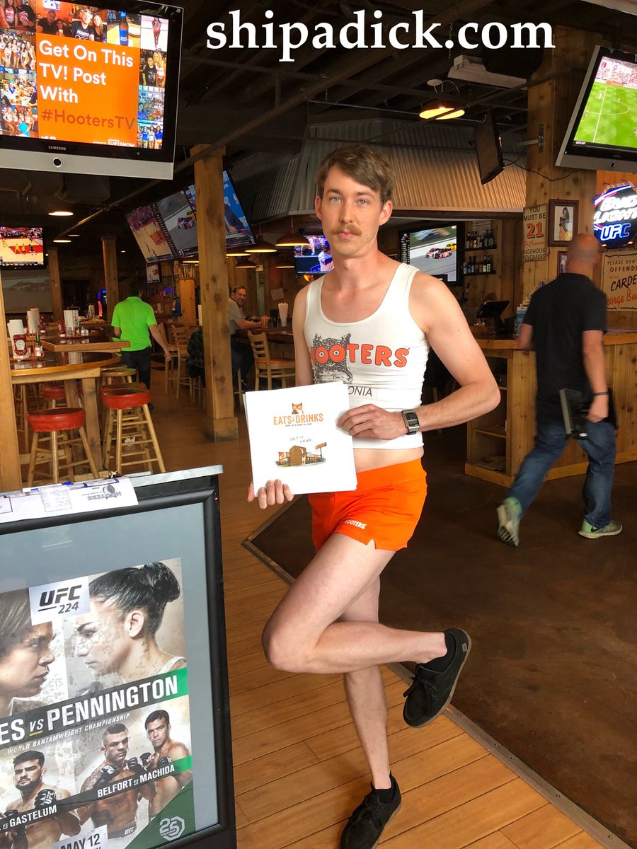 ShipaDick's tweet photo. Ran into our intern at his second job. I think he got it when we fired him. I guess he doesn’t trust us to pay him. Smart man.
#shipadick #dicks #hooters #hooter #hootersgirl #secondjob #intern @hooters #lookinggood #workit #delicious #dicklicious #hootergirls @originalhooters https://t.co/BBnglXs6MR