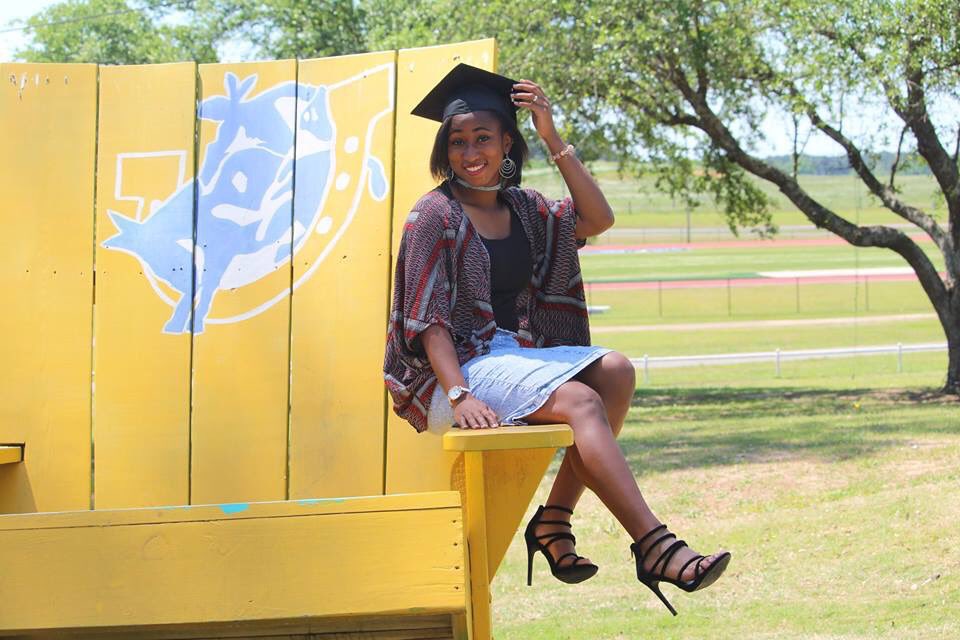 karrrmaaa_'s tweet photo. May 4th, 2018 at 2pm
🔹Bachelor’s of University Studies
🔹Student-Athlete
🔹Next Step: Nursing School
🔹#YourFutureFavoriteNurse
🔹To God be the GLORY
#iKnowForAFactGodIsReal 🤞🏾 #GradSZN 💙 https://t.co/HRqqy10x7F