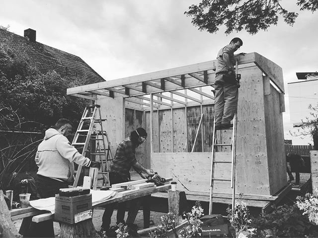 LumafoxCreative's tweet photo. We’ve been working with @facinghomelessness to document the construction of the next Block Home. Check them out for more information on how they are helping the homeless community in Seattle. #facinghomelessness #blockhome #blockarchitects #homelessness … https://t.co/SBdkWwmJu6 https://t.co/f7Ej036hOw
