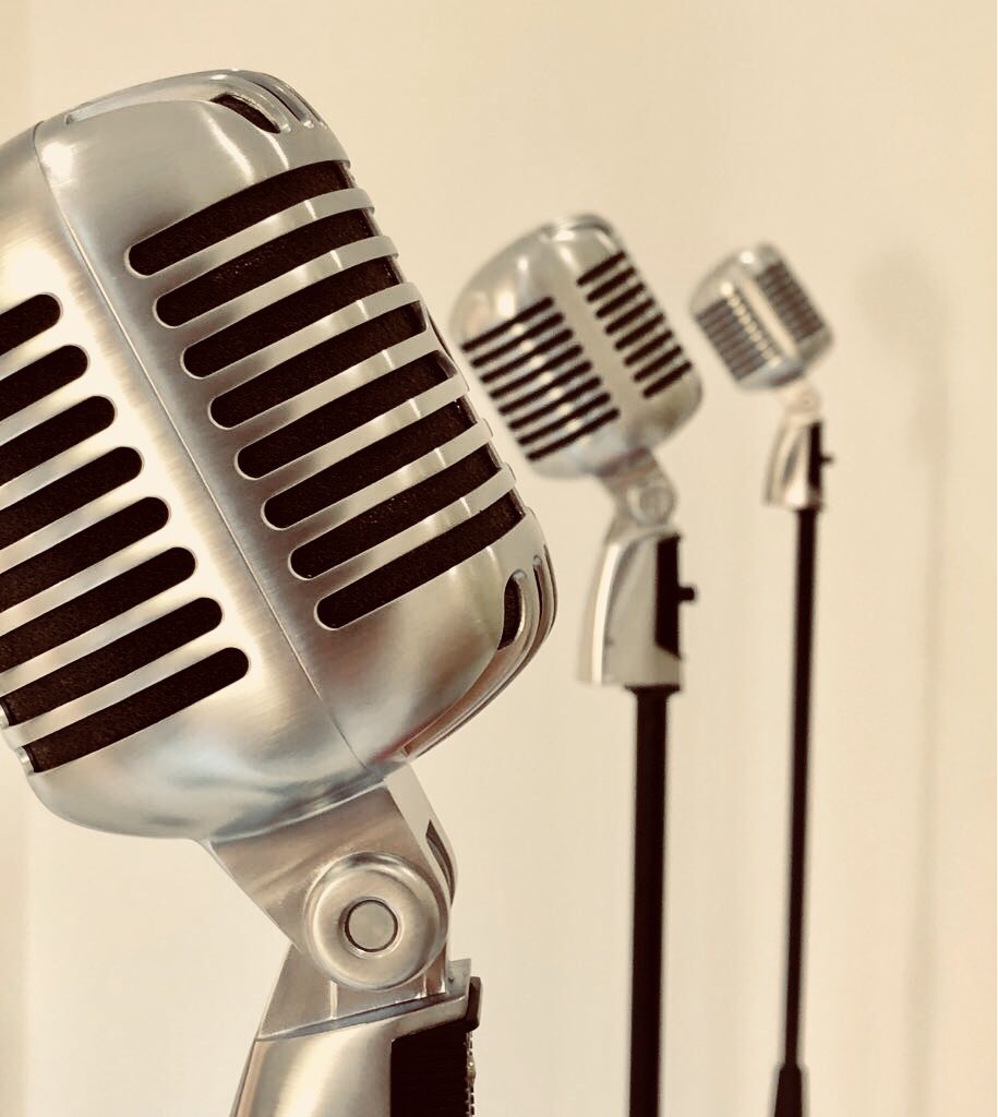 New microphones! #vintage #singers #belfastband #belfastentertainment #swingmusic #swing #Rockabilly #weddingsingers #weddingband #harmony