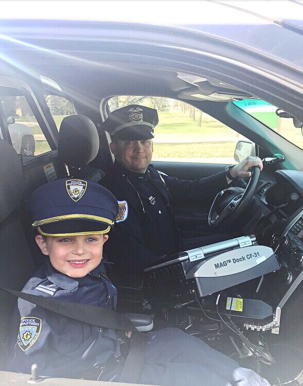 UNDPoliceDept's tweet photo. With the help of UND’s Love Your Melon Crew &amp; the #BestCopsAround, 5-year-old Hudson was able to fulfill his dream of becoming a police officer today! Hudson was sworn in as an official UPD Officer this afternoon and received his own uniform and badge.👮‍♂️🎉 #UNDProud https://t.co/4C9MJtvInj