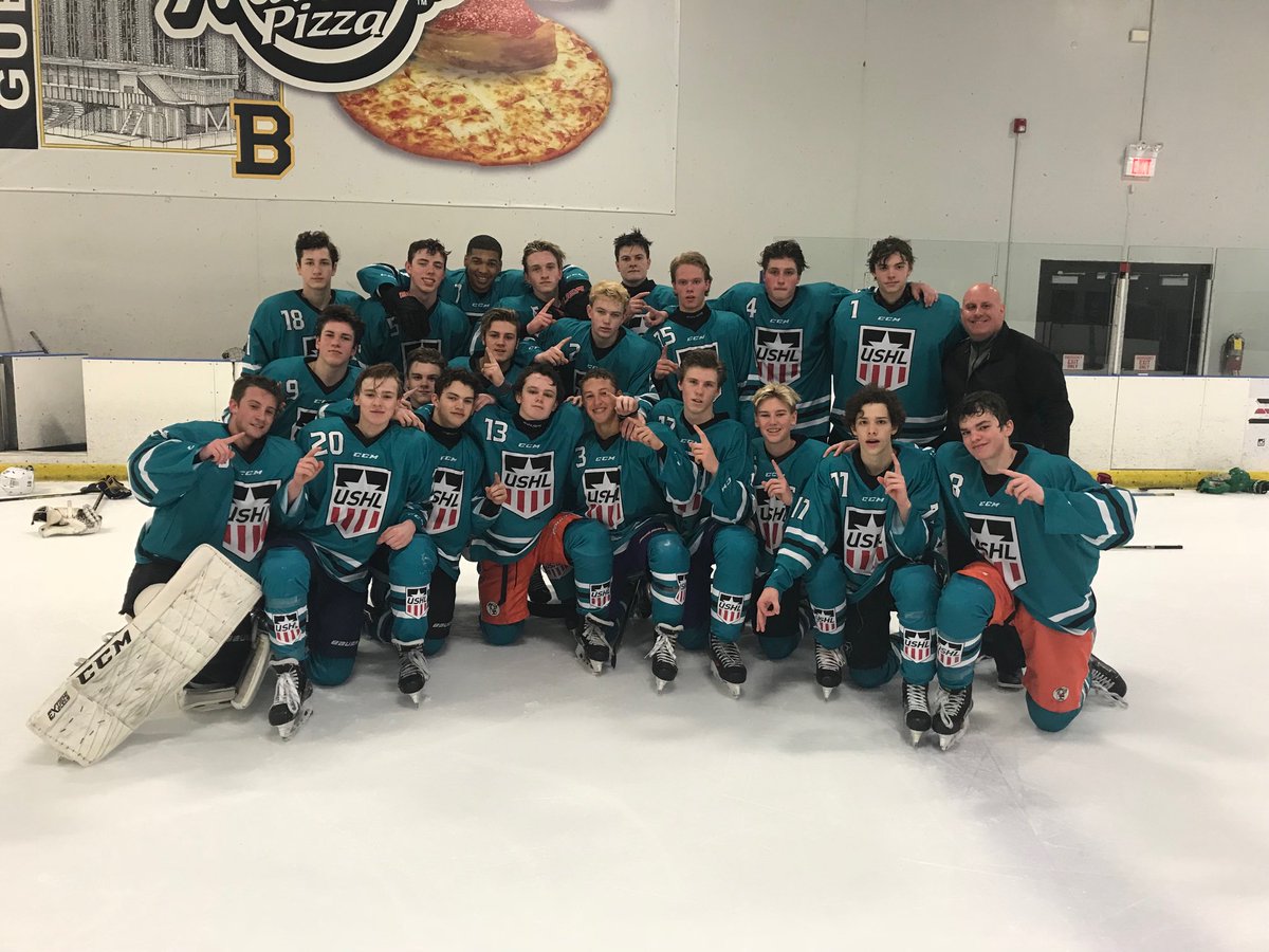 ECACCommishDoug's tweet photo. Congrats 02 Team Pavelski on an awesome 4-1 record @USHL Combine coaches by @kluedeke29 &amp; @coachodavid! #WhosNext https://t.co/WXU8XpkNuC