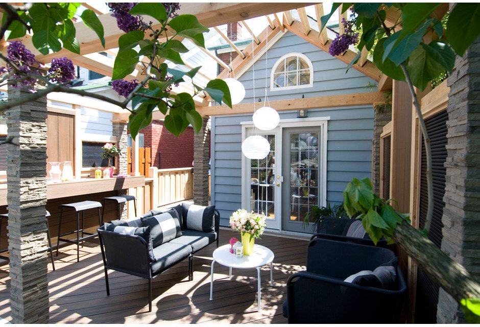 Patio season is here! Have you set yours up? Time to make your backyard an oasis so you can soak up as much fresh air and sunshine as possible! #KimPurcellAgent
#realestate #hometohave #ontariohomes #ygkrealtor #ygk #ygkrealestate #ygkcommunity