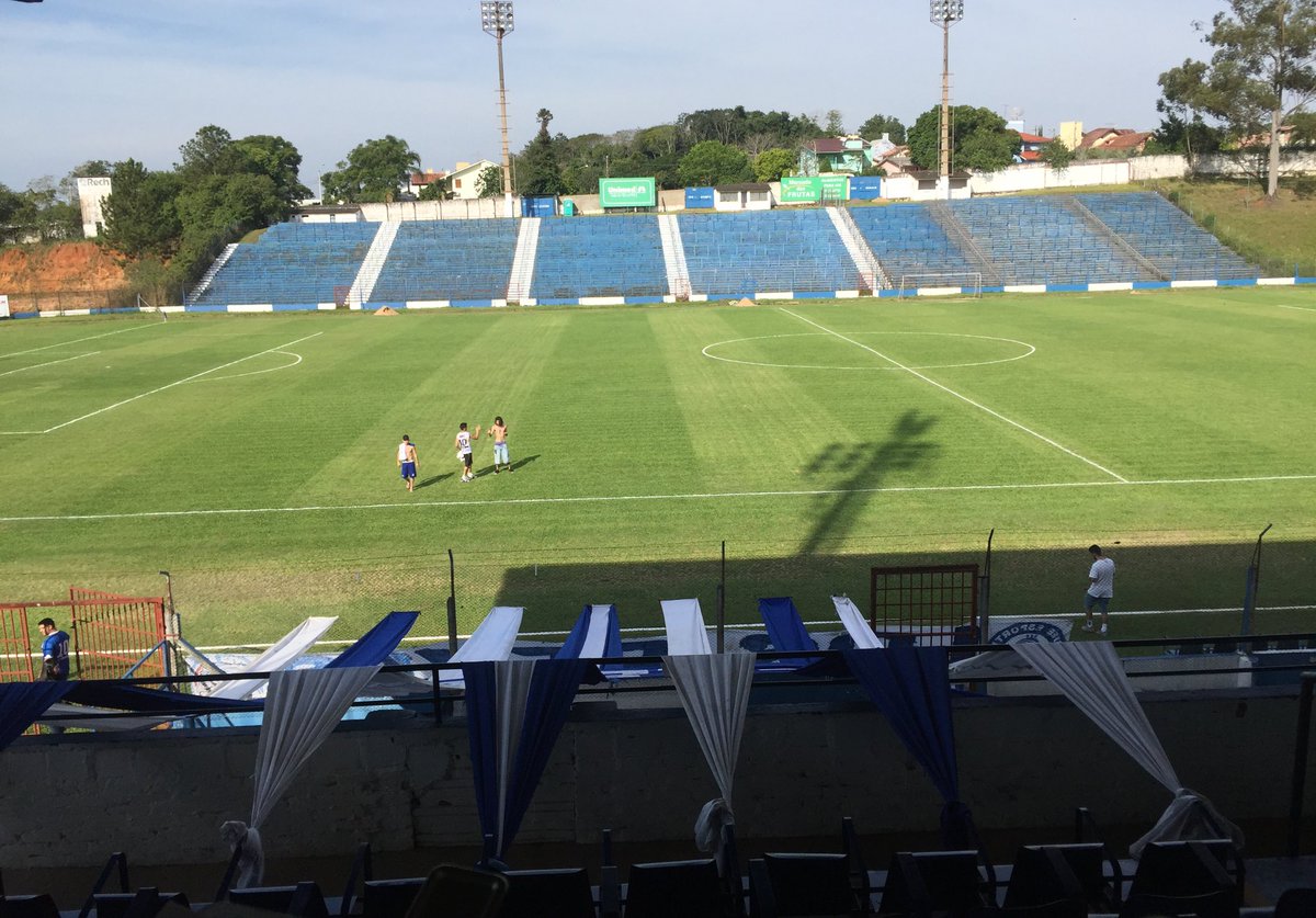 marceloprestes's tweet photo. 🔷🔶 #Pelotas - Já no Cristo Rei em São Leopoldo daqui estarei com o @GLouzada95 para mais uma partida do @ECPelotas pela divisão de acesso.
👉 @ECPelotas
👉@indiocapile
📻 #LigaNaRu #AM1160
↪️💻(https://t.co/QDSNjgYnYa)
📲APpRu
✔️Facebook - Rádio universidade AM1160 - https://t.co/UmlANSmxqh