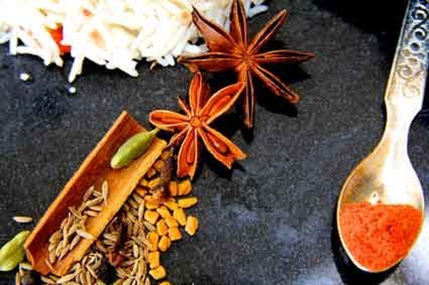 Looking for an Indian restaurant with a twist but still delivers the tradition dishes you want? The wonderful @haweli_ealing mixes British and Indian in its dining room and in its menu which will no doubt please your taste buds. .
.
.
.
.
.
.
#eatlocal #… ift.tt/2jiwHc6