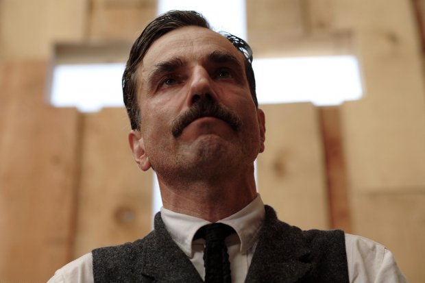 Happy 61st birthday to Daniel Day-Lewis! What\s your favourite scene of his?  