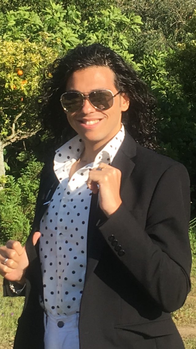 jonathansanti25's tweet photo. Buenas tardes familia , que tal lleváis esta preciosa tarde de domingo ?.
Yo disfrutando mucho en la feria del El Puerto de Santa Maria .
Muchos besitos 😘😘😘, https://t.co/9Th6FOciRt