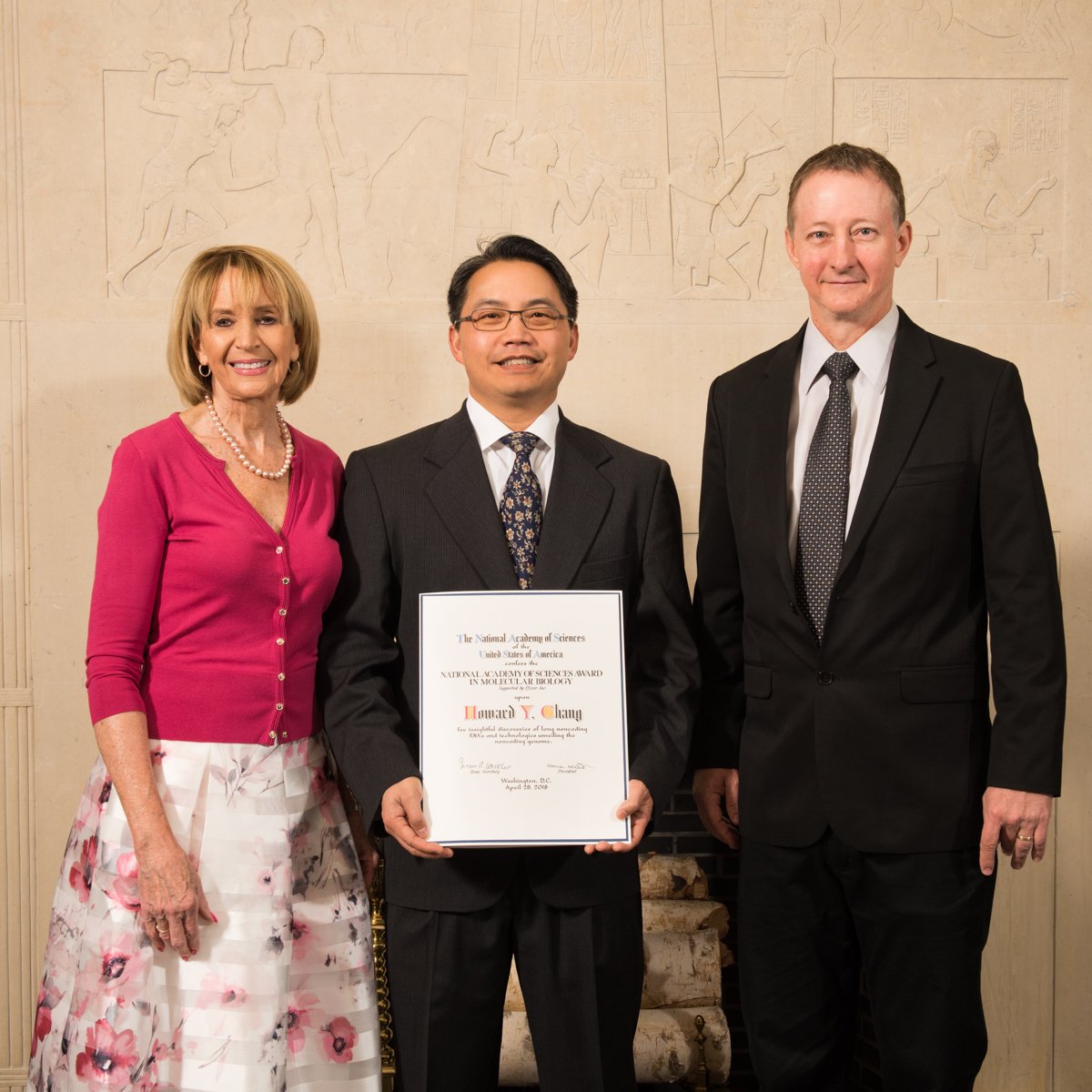 National Academy of Sciences (@thenasciences) on Twitter photo Kudos Howard Chang <a href="/HowardYChang/">Howard Chang</a> of <a href="/StanfordMed/">Stanford Medicine</a>, recipient of 2018 NAS Award in Molecular Biology for discoveries of long noncoding RNAs & technologies that unveiled the noncoding genome! #NAS155 #MolecularBiology nasonline.org/programs/award… Kudos Howard Chang <a href="/HowardYChang/">Howard Chang</a> of <a href="/StanfordMed/">Stanford Medicine</a>, recipient of 2018 NAS Award in Molecular Biology for discoveries of long noncoding RNAs & technologies that unveiled the noncoding genome! #NAS155 #MolecularBiology nasonline.org/programs/award…