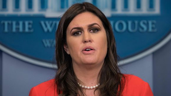 mfloriocampisi's tweet photo. Hey #GOP u don't get 2 cry foul when #SHSanders has her smokey eye look made fun of @ the #WHCD U were silent 4 @megynkelly @morningmika, HIllary, @CarlyFiorina women he called fat, ugly, assualted &amp; lied about - so nope no outrage will be accepted GRAB THAT before &amp; after #trump https://t.co/AhjQwiJUVP