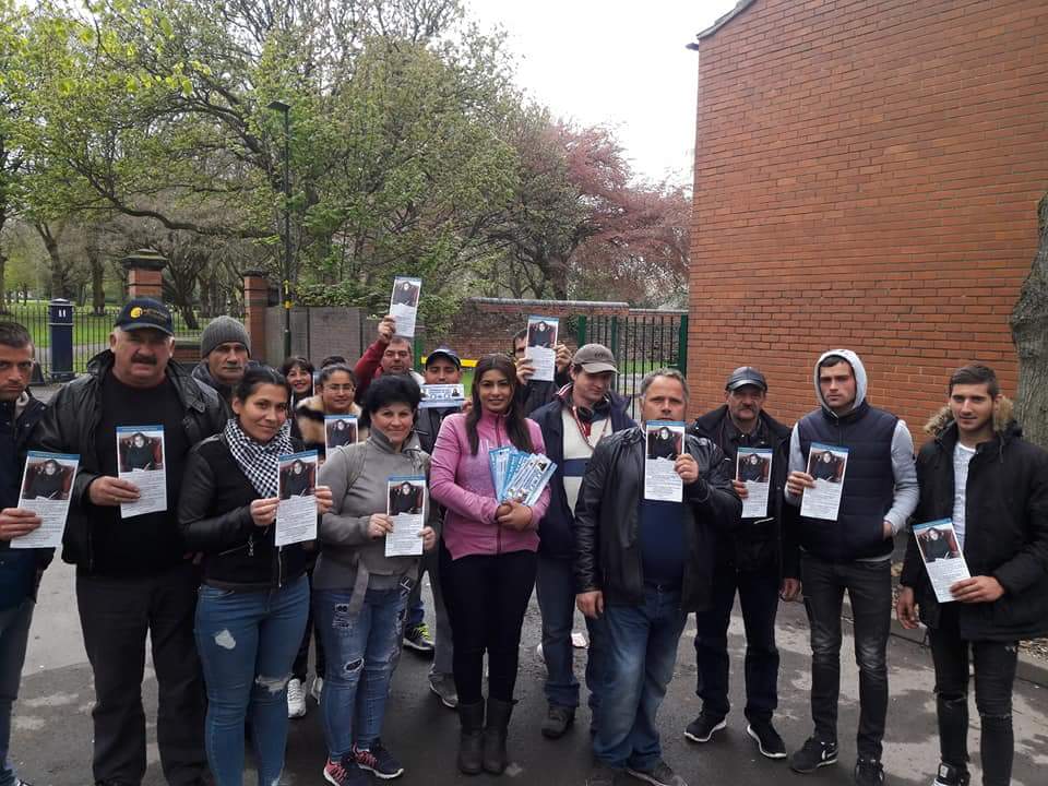 RajForNEW's tweet photo. Out and about this afternoon still doing door to door. #RajForNew #BIRMINGHAM #Conservatives #mum #torycanvass #womanonamission #women2win #localelections2018 #NorthEdgbaston #TeamRajPadda #RajPadda https://t.co/Gumh4DWLgm
