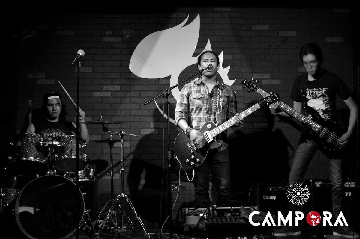 camporaband's tweet photo. Unas cuantas fotos de como se vivió el pasado 21 en “Foro Camaleón”. Fotos por: Fernando Flores  #musiclife #musicband #rockstar #stonerrock #picture #passion #energy #show #stage #powertrio #blackandwhitephoto https://t.co/P0Nmn4PJFN