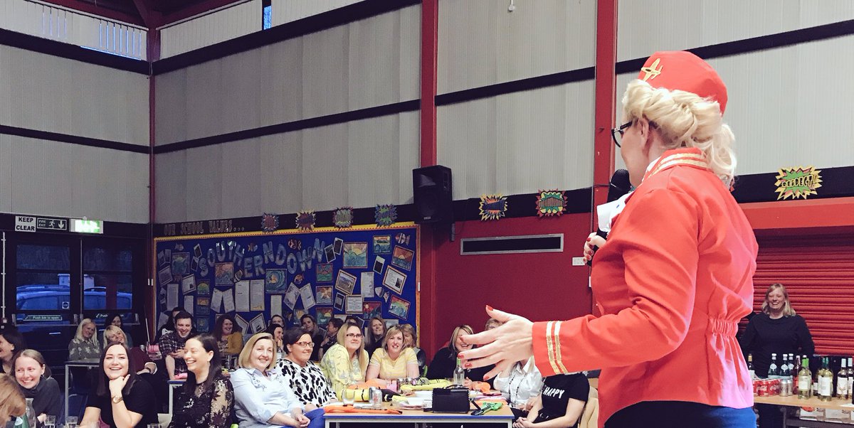 HYWEL_ROBERTS's tweet photo. #SelfHelpComedy with the #ace @ShonetteBason last Friday night got my weekend to an ace start. We raised nearly £1300 by knocking out a few gags and ditties for our teacher and nursing colleagues. #GotEnoughOn #we’lldoyourdo #homelessness #Oscar’sWild https://t.co/Y4CLHX9snW