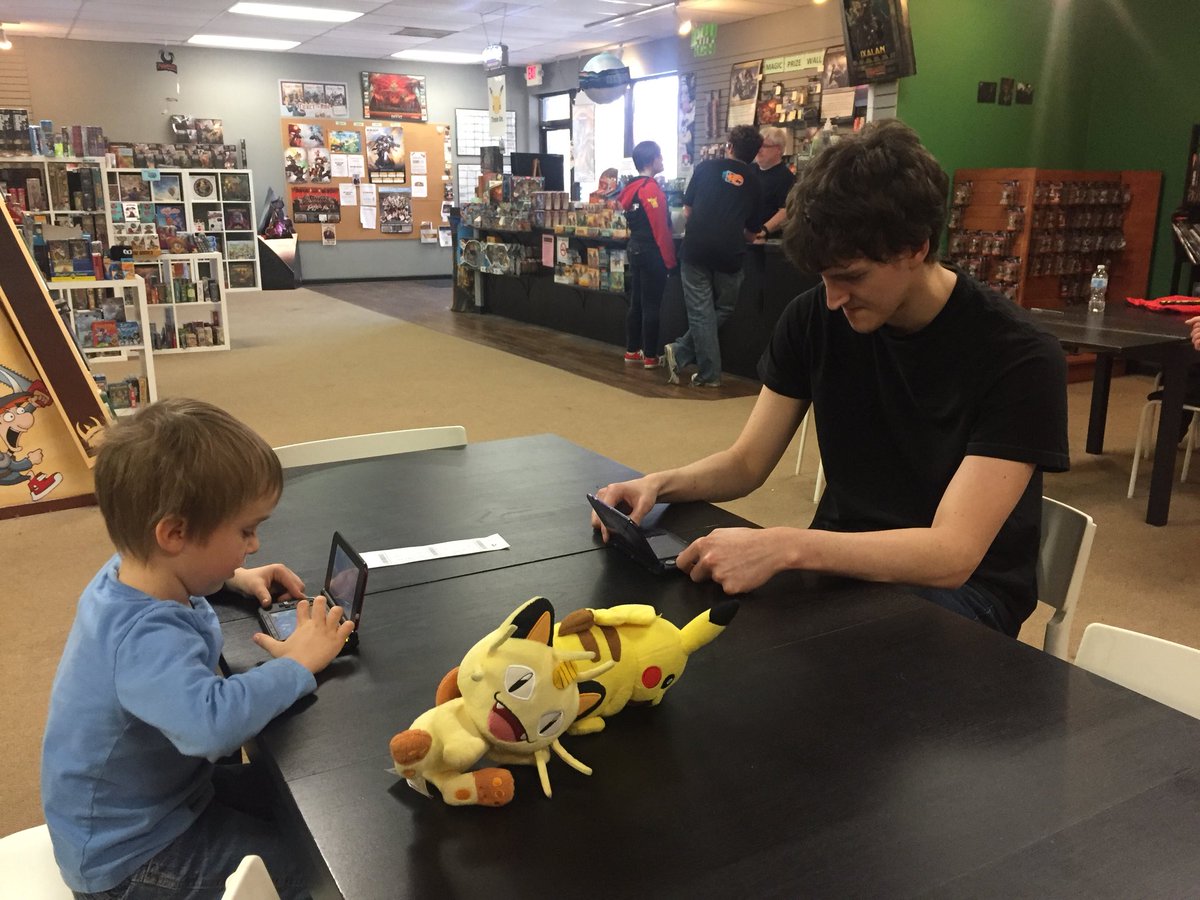 MrOlivola's tweet photo. Our final round of Swiss at the @Beyond_Board VGC Midseason Showdown has begun!! Who will make our Top 4 Cut and take home at least 32 CP?
STREAM: @TheLoanRanger17 vs. @MCUglyKid
WATCH: π
π₯ https://t.co/Q5xdiVqxsR
π @_LightCore
#PlayPokemon #BigSwissRound #OhioCP https://t.co/eFECvXtCWW