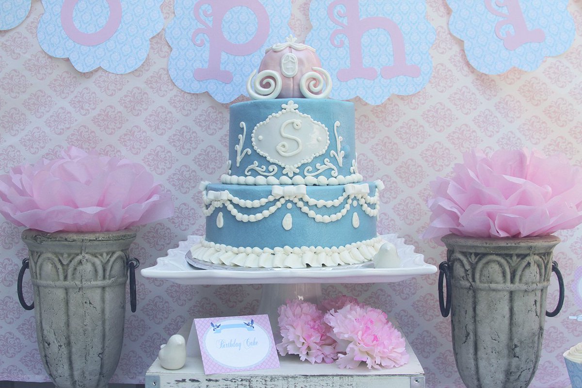 PartyTimeIdeas's tweet photo. Cinderella Party Ideas👗👗👗 https://t.co/C6HENvm2sZ