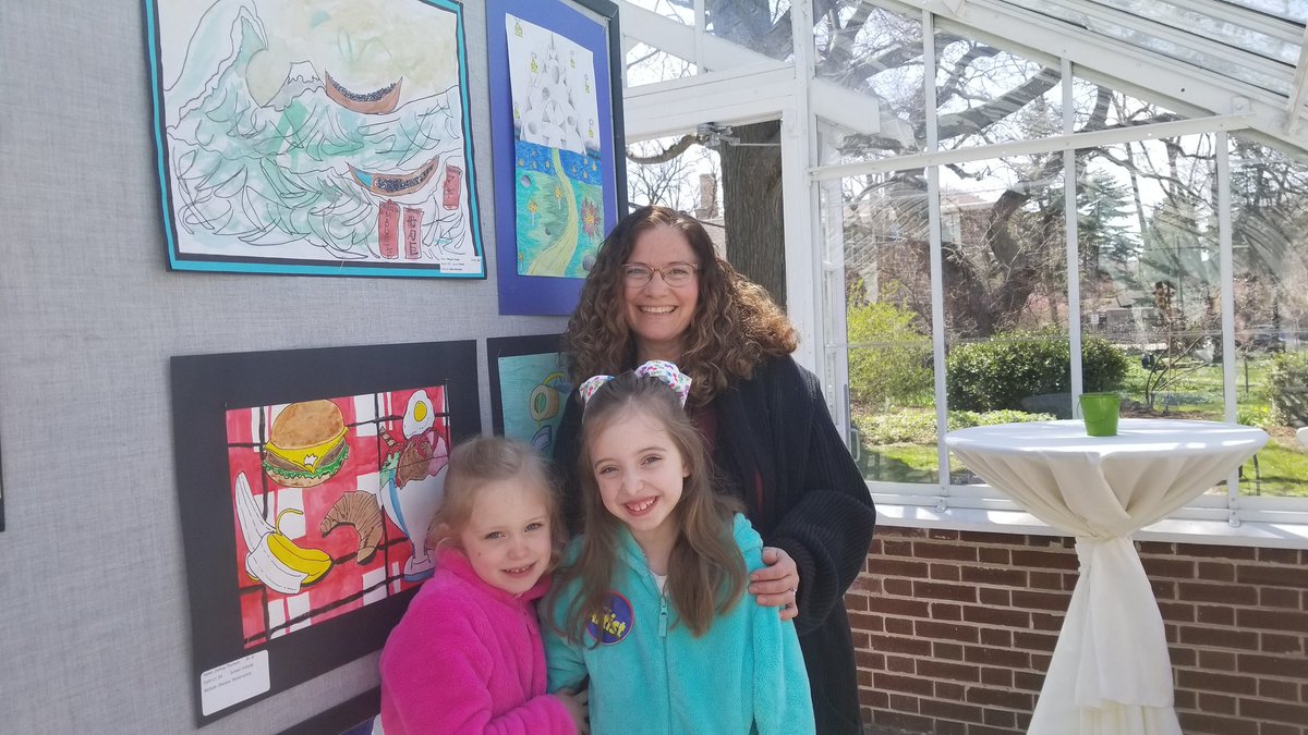 violaartroom's tweet photo. So proud of our North Scool Dolphins who represented our school at the 4th annual WSCAE Student Art Expo! https://t.co/exxruwFigO