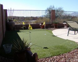 Thinking about a backyard putting green? Check out our online gallery for more ideas! ⛳ goo.gl/tGzU69 #golf #SundayFunday #SYNLawn